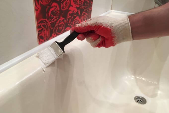 Как покрыть ванну эмалью в домашних условиях своими руками